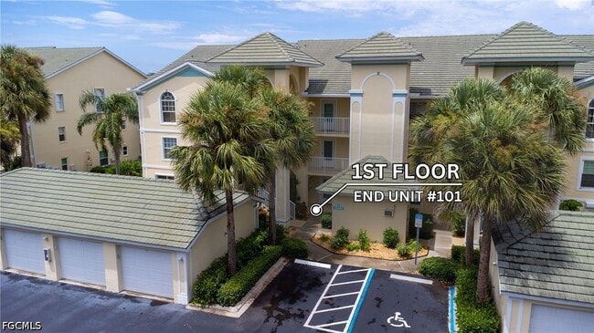 Building Photo - 15525 Cedarwood Ln
