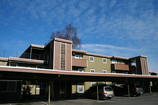 Building Photo - 30 Thunderbird Pkwy SW