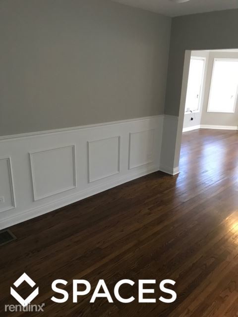 Building Photo - 5039 W Cullom Ave