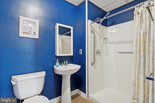 Building Photo - 429 Church St