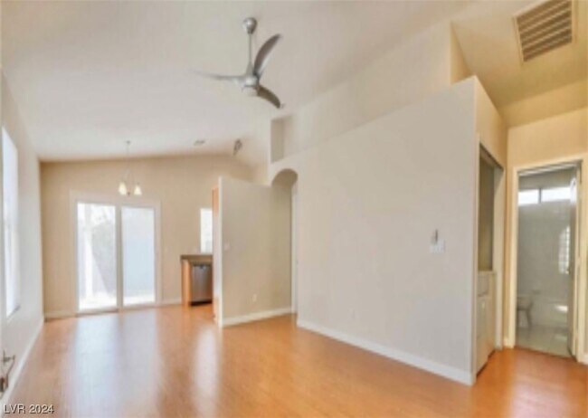 Building Photo - 10535 Clarion River Dr