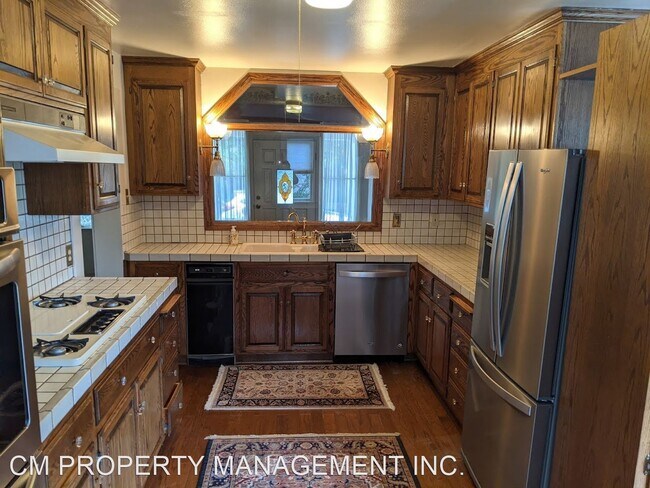 Building Photo - 4 br, 4 bath House - 130 Hernandez Ave