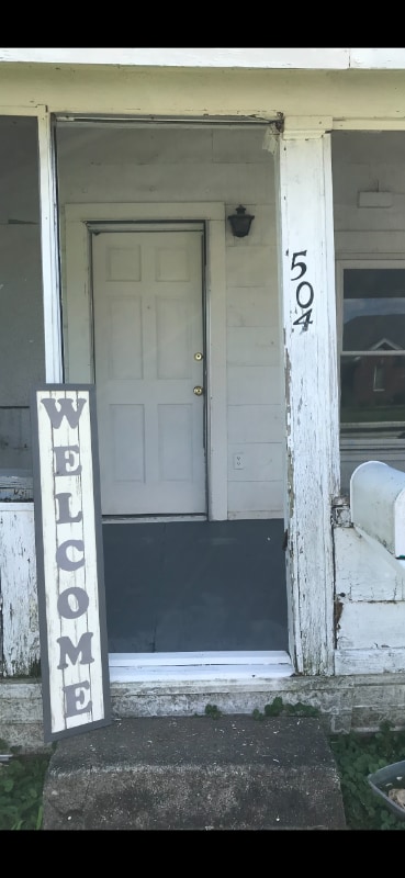 Foto del edificio - 504 W 9th St