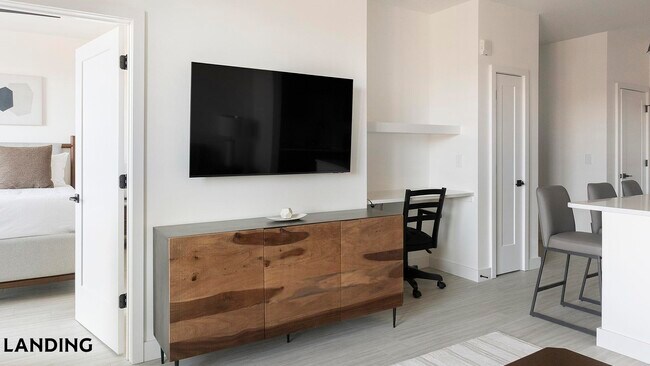 Foto del edificio - 1007 S Mint St