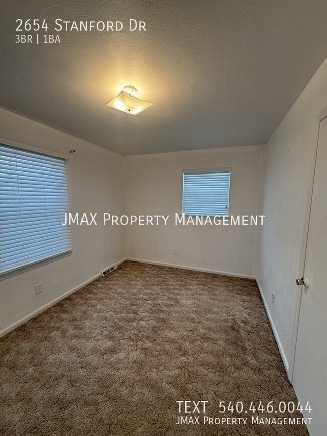 Foto del edificio - 2654 Stanford Dr