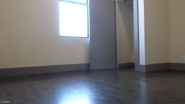 Foto del edificio - 705 St Marks Ave