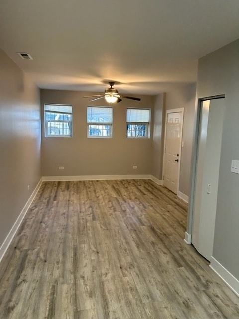 Building Photo - 3328 W Le Moyne St