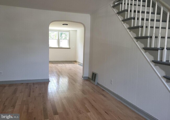 Foto del edificio - 214 W 21st St