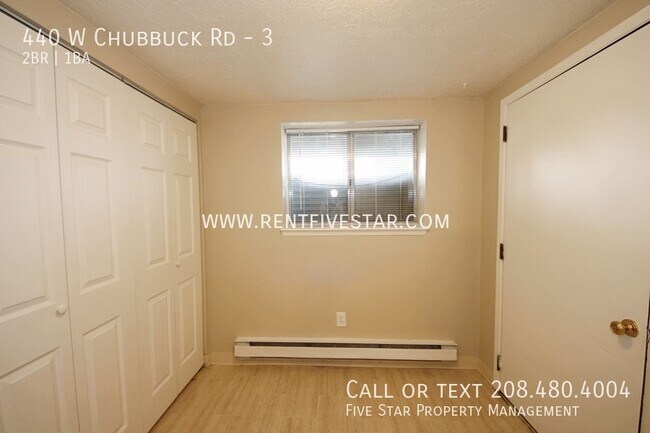 Foto del edificio - 440 W Chubbuck Rd