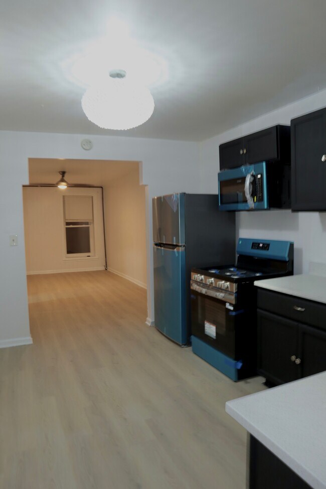 Foto del edificio - 2314 S Hoyne Ave