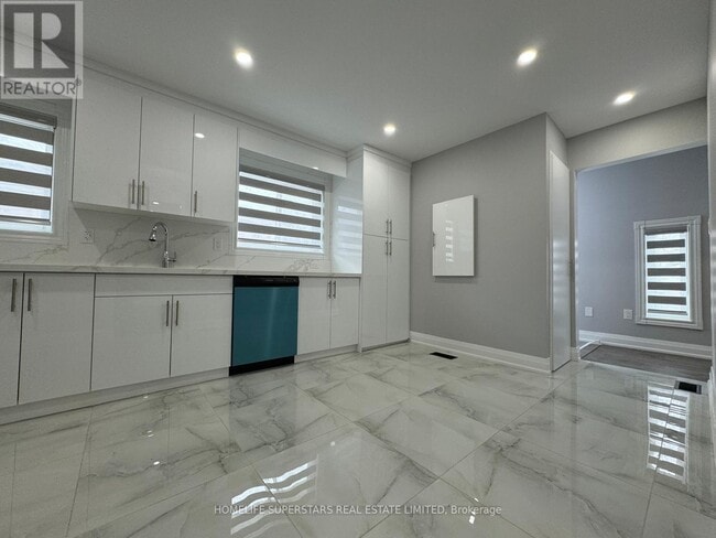 Building Photo - 47 Jade Crescent