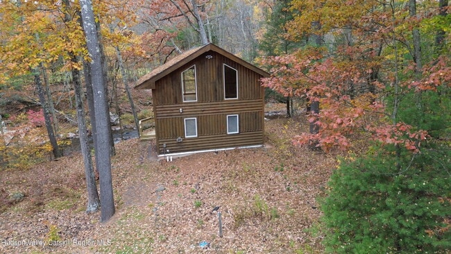 Building Photo - 537 Mossy Hill Rd
