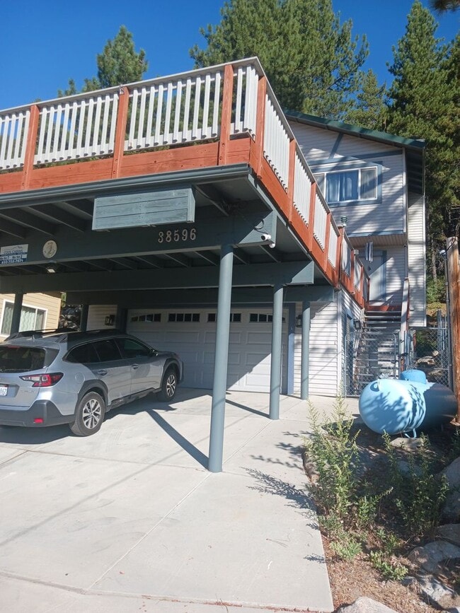 Building Photo - 38596 N Shore Dr