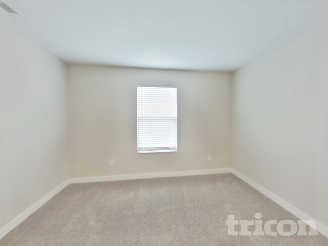 Building Photo - 1303 Eton Wy