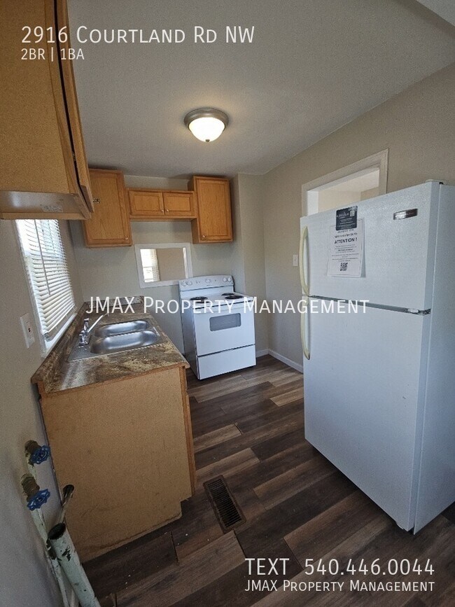 Foto del edificio - 2916 Courtland Rd NW