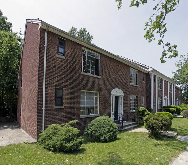 558 Castleton Ave, Staten Island, NY 10301 Apartments Staten Island