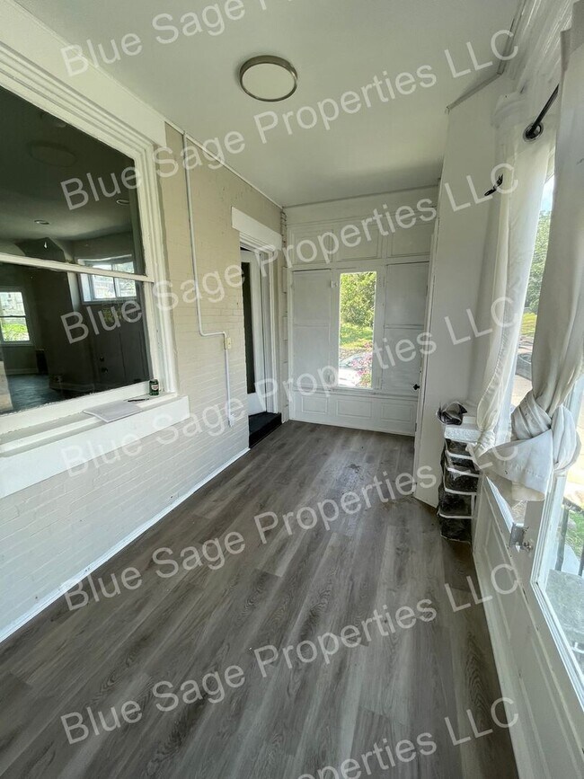 Building Photo - Beautiful 3 Bedroom 1 Bath in Darby