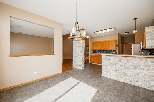 Foto del edificio - 17643 Gilbert Dr