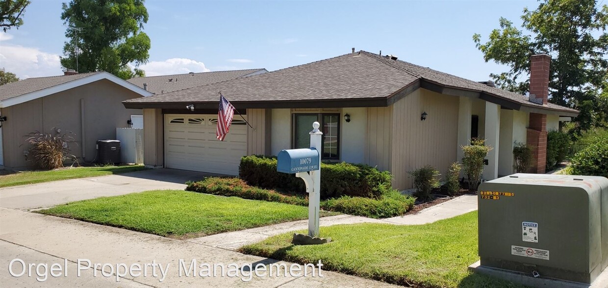 Primary Photo - 3 br, 2 bath House - 10079 Canyonside Court