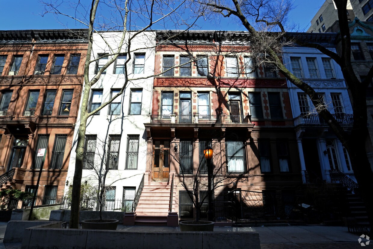 Foto del edificio - 23 W 94th St