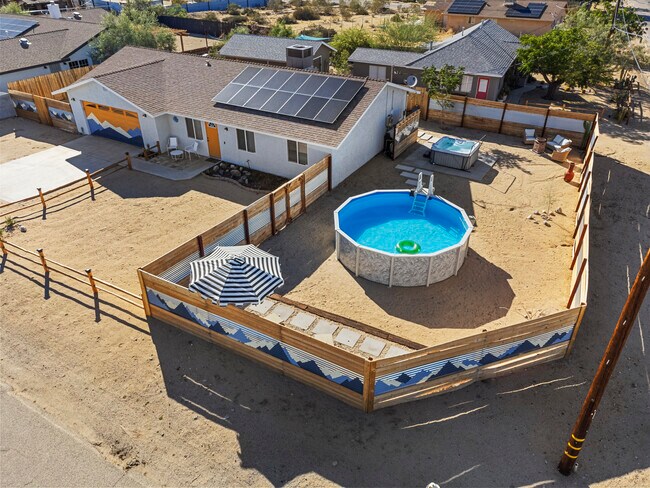Building Photo - 61894 Valley View Cir