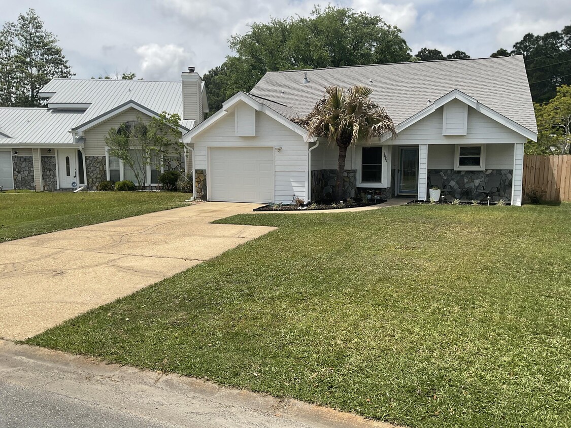 Foto principal - 1877 Heartland Dr