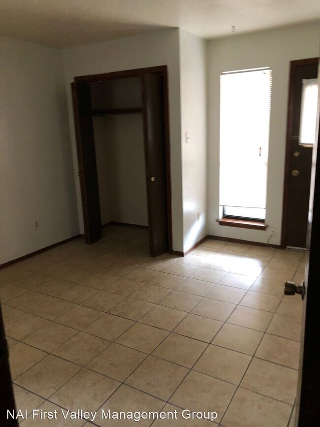 Building Photo - 2 br, 1.5 bath House - 1620 Telshor