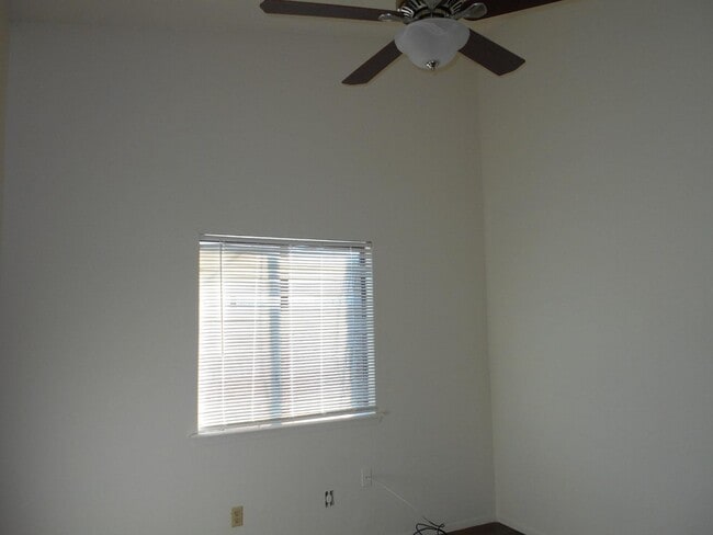 Building Photo - 134 N Troy Ave