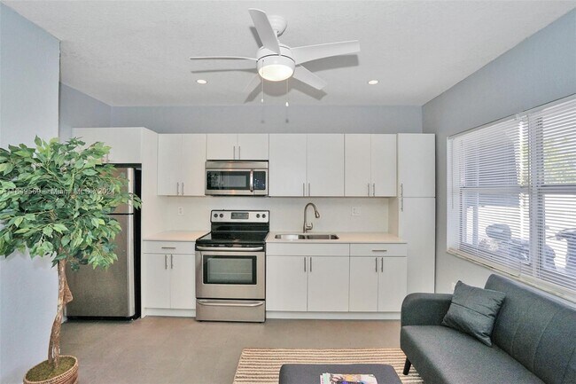 Foto del edificio - 60 NW 76th St