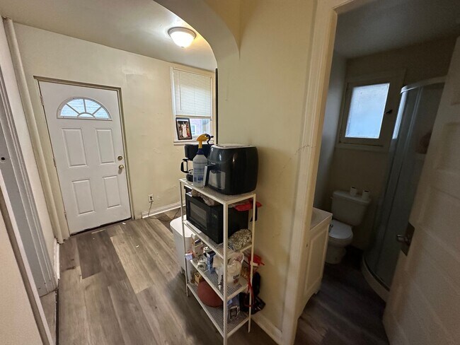 Foto del edificio - 5-6 Bedroom House in Clifton