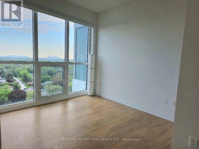 Building Photo - 115 McMahon Dr