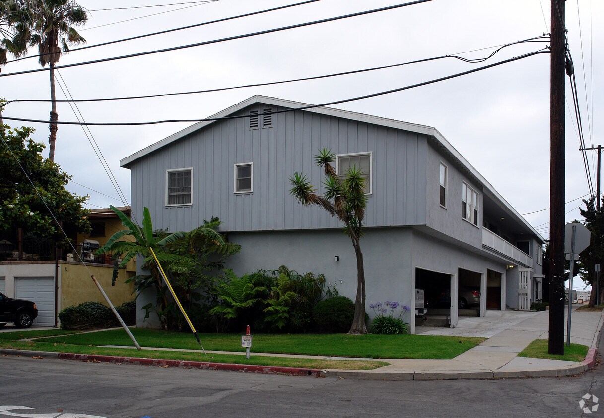 Foto del edificio - 963 Virginia St