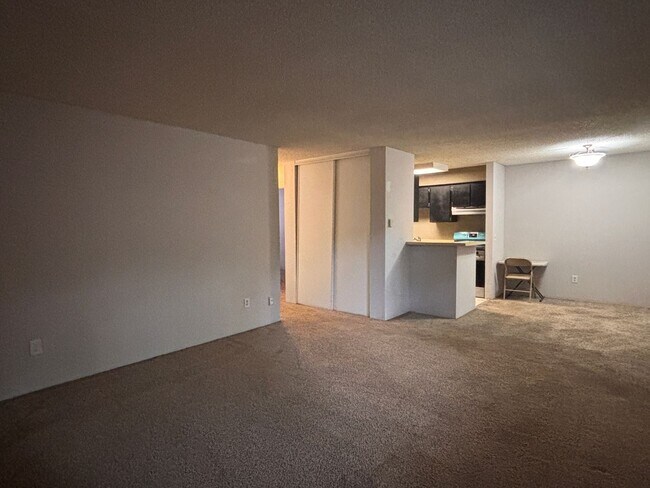 Building Photo - Spacious 2-Bedroom Condo in Denver's Monaco Lakes Community | $1,295/mo