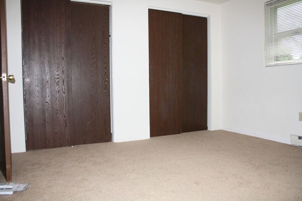 Building Photo - 106 Crescent Dr