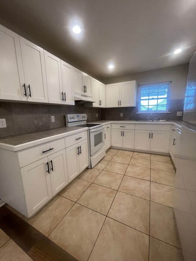 Foto del edificio - 108 Leeswood Cir