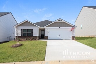 Building Photo - 927 Equine Dr