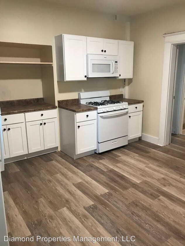 Foto principal - 869-871 Elm St