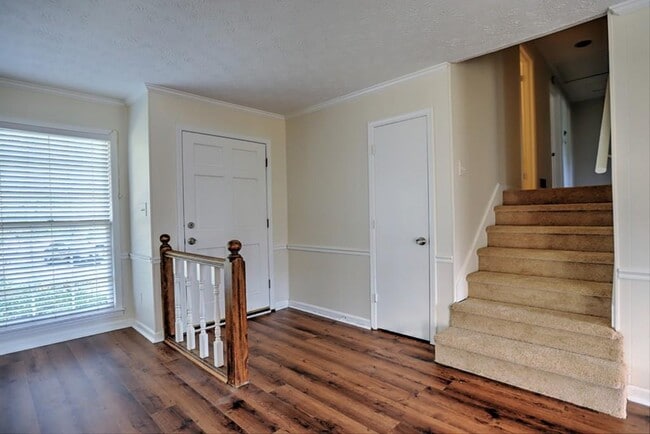 Building Photo - 2640 Tritt Ln