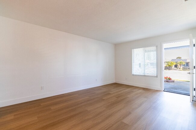 Foto del edificio - 10766 Parkdale Ave