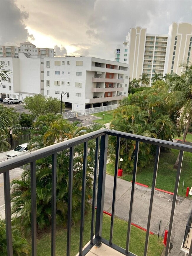 Building Photo - 18100 Atlantic Blvd