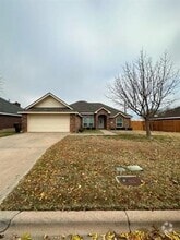 Building Photo - 4442 Cole Dr