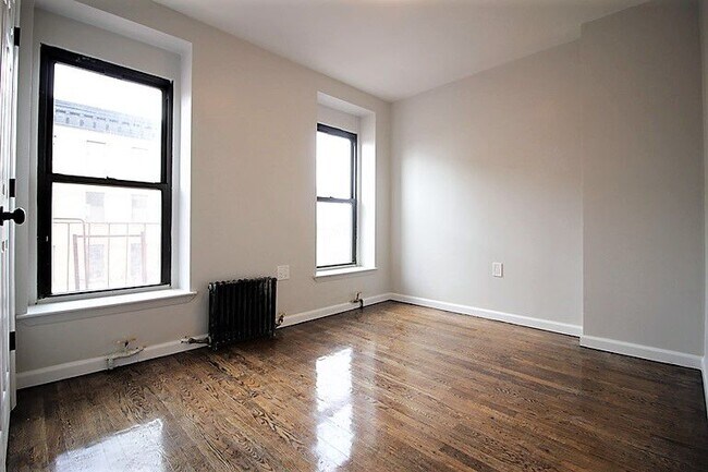 41 Underhill Ave Brooklyn Ny 11238 Apartments Brooklyn Ny Apartments Com