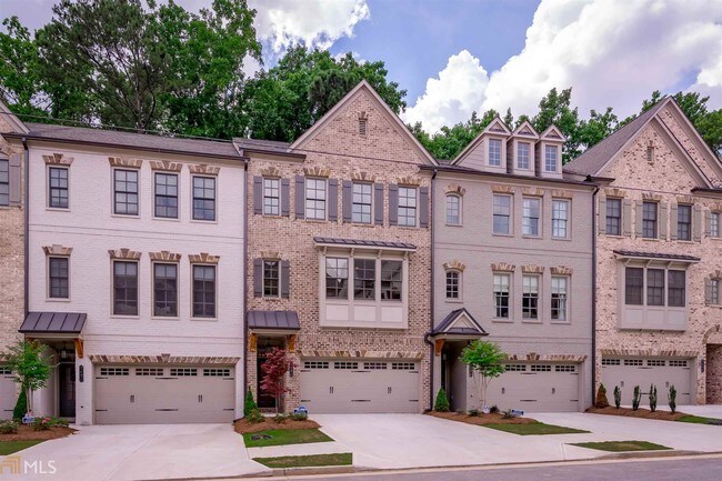 Foto del edificio - 2494 Skyland Dr NE