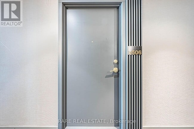 Building Photo - 5 Buttermill Ave.