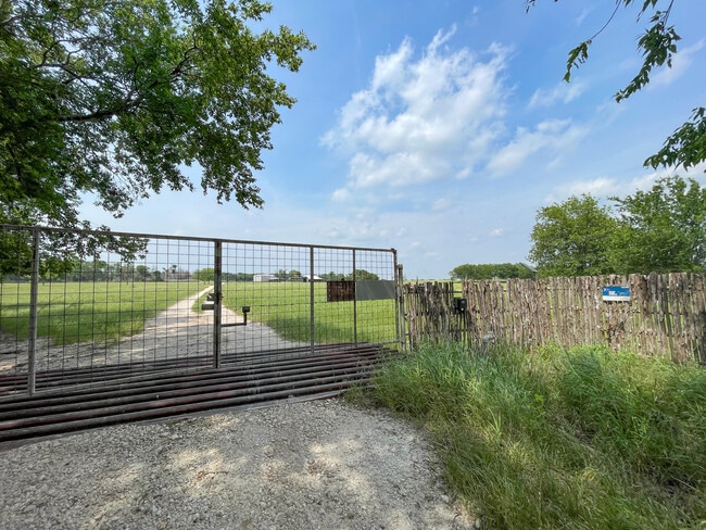 Building Photo - 123 County Road 127A