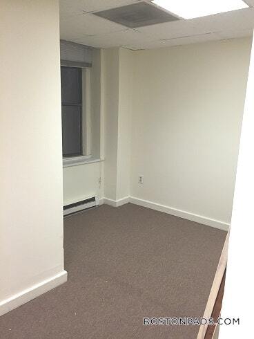 Foto del edificio - 475 Commonwealth Ave