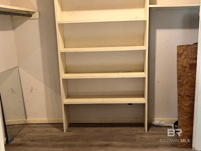 Foto del edificio - 709 E 6th St