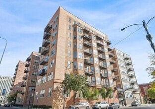 Building Photo - 500 S Clinton St