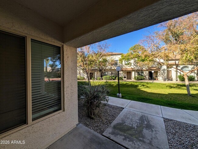 Foto del edificio - 4114 E Union Hills Dr