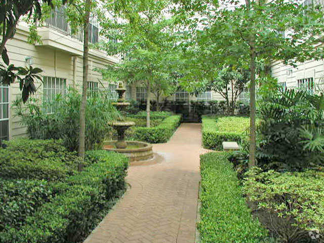 Foto principal - Plaza At River Oaks